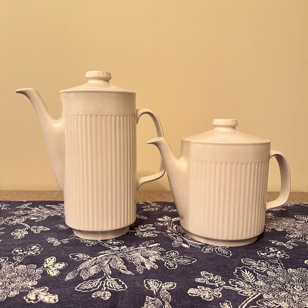 Athena Johnson Brothers Coffee Pot and Tea Pot